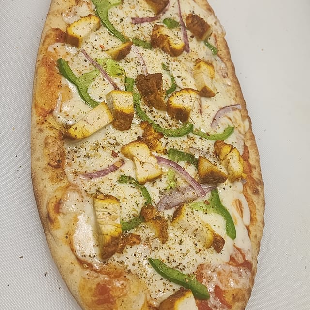 Flatbread Chicken Pizza.